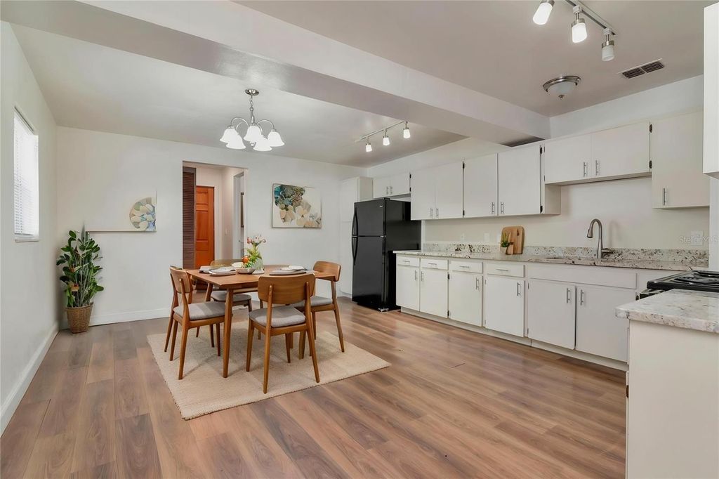 Photo of 3907 W Pine Street, Tampa, FL 33607 (MLS # TB8487679)