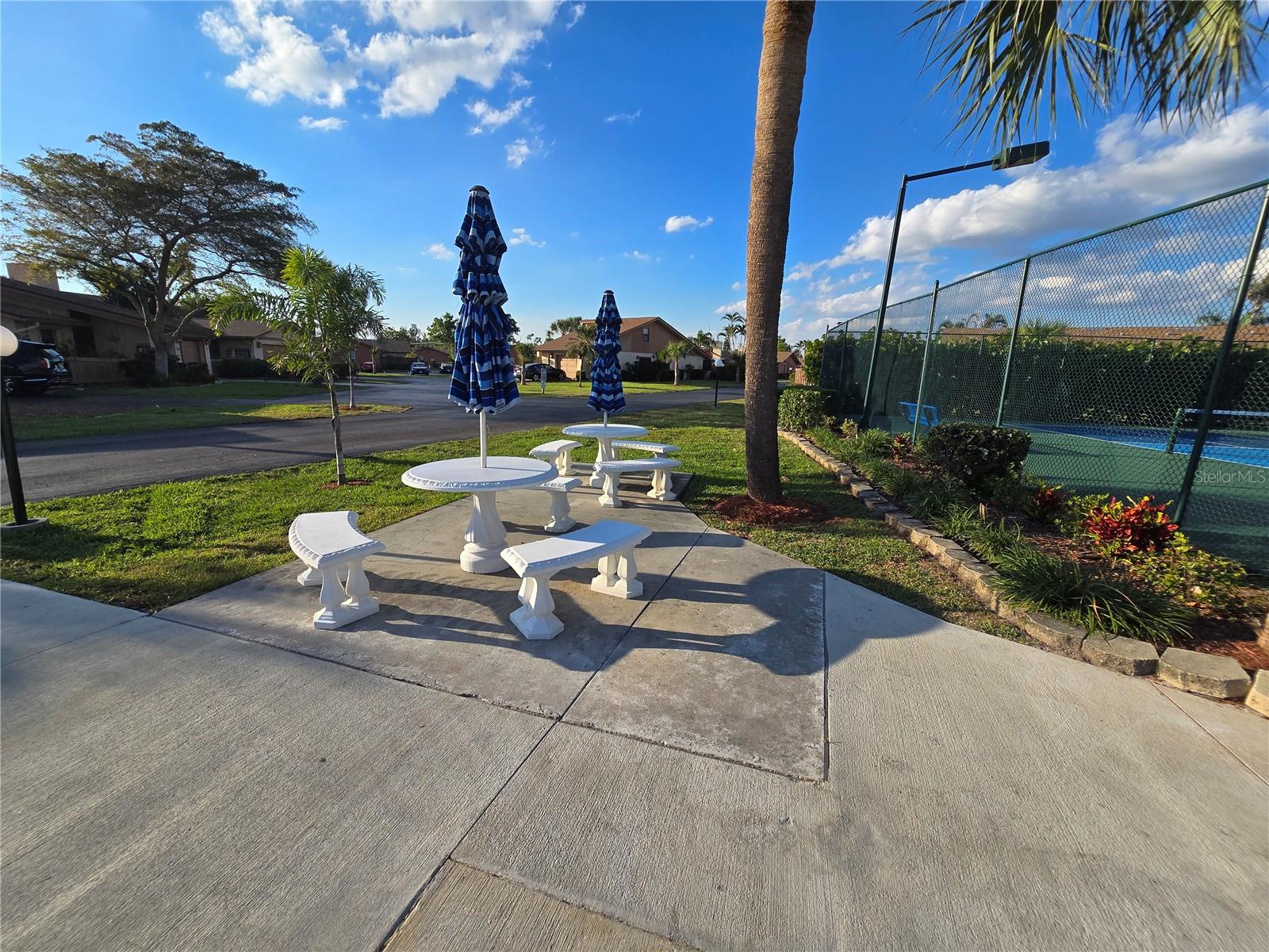 TIMBERLAKE CONDO 02 - Residential