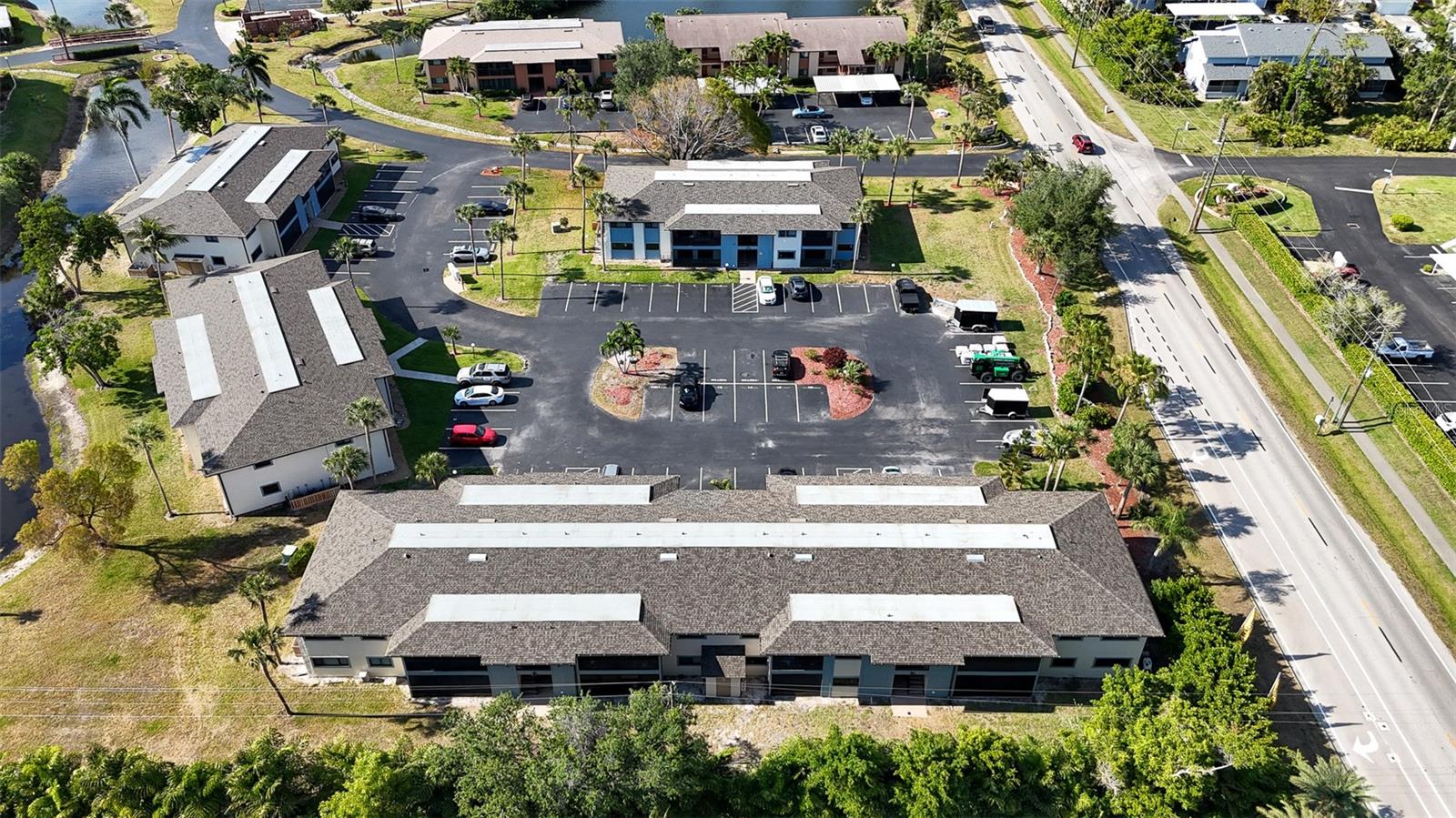 TIMBERLAKE CONDO 02 - Residential