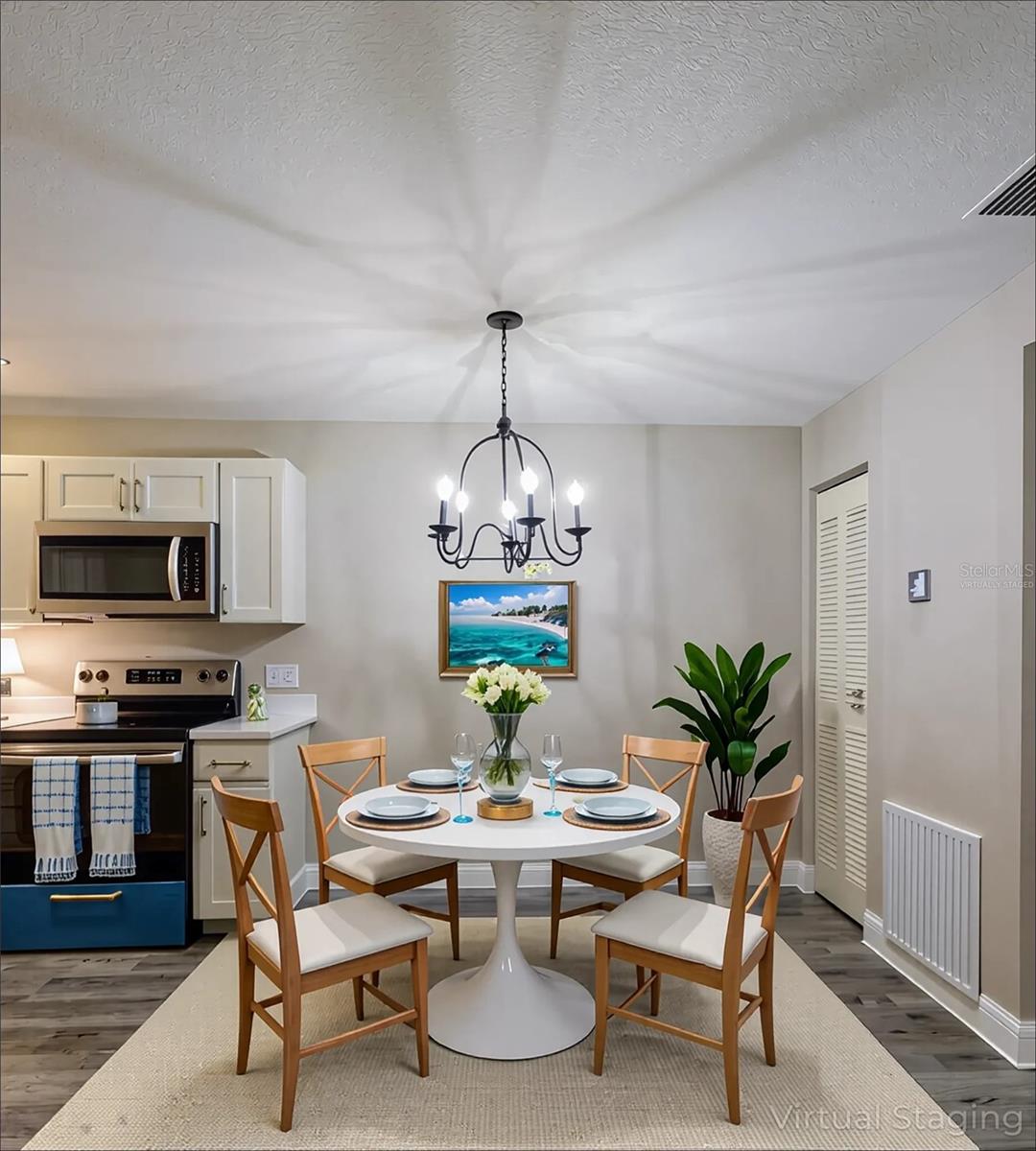 TIMBERLAKE CONDO 02 - Residential