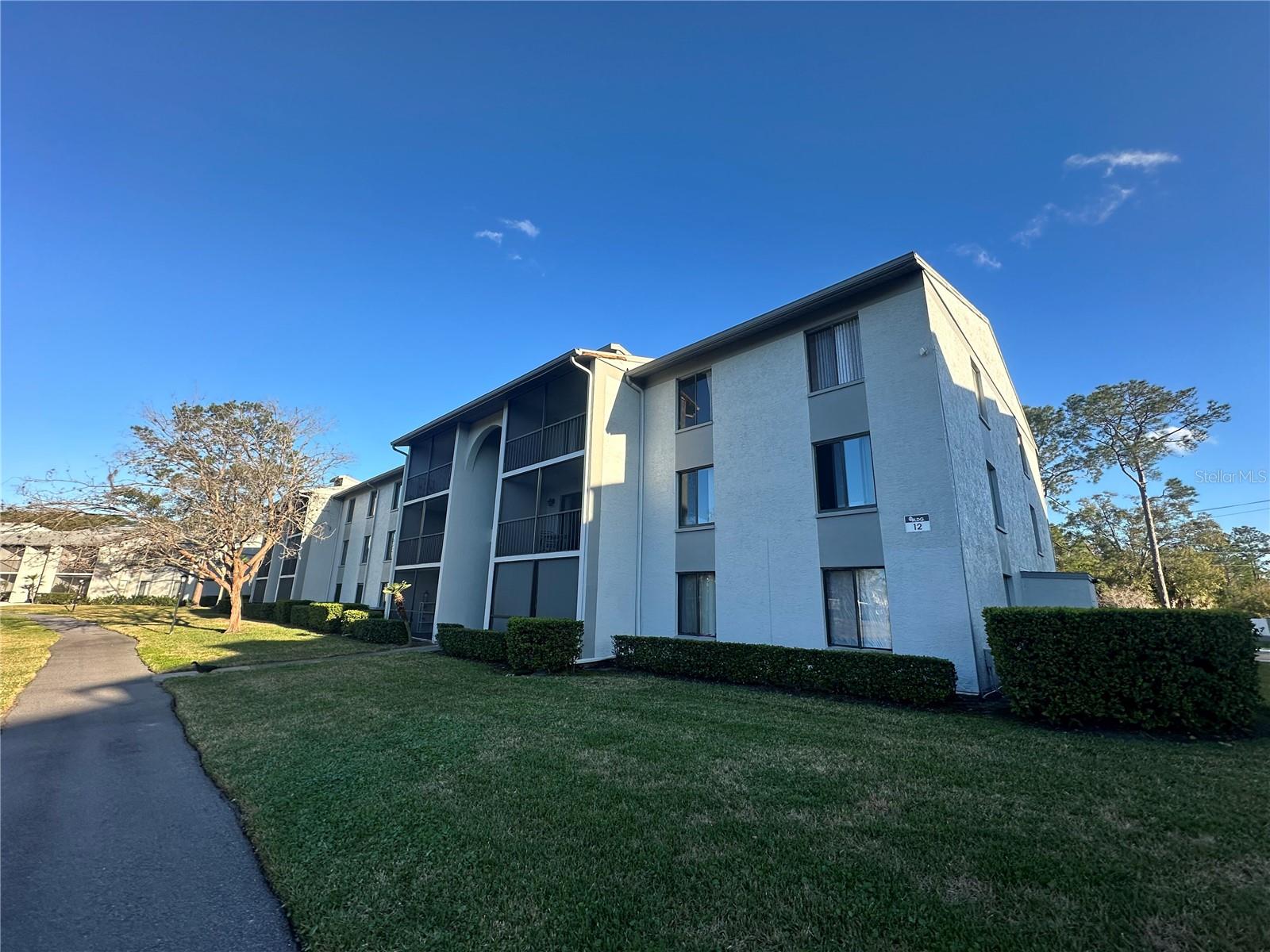 PINE RIDGE CLUB VILLAGE 1 PH 10 BLDG 12 - Residential