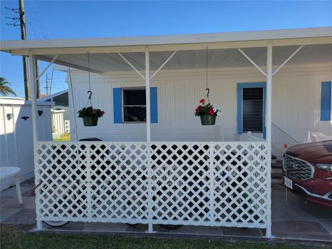 A home in ELLENTON