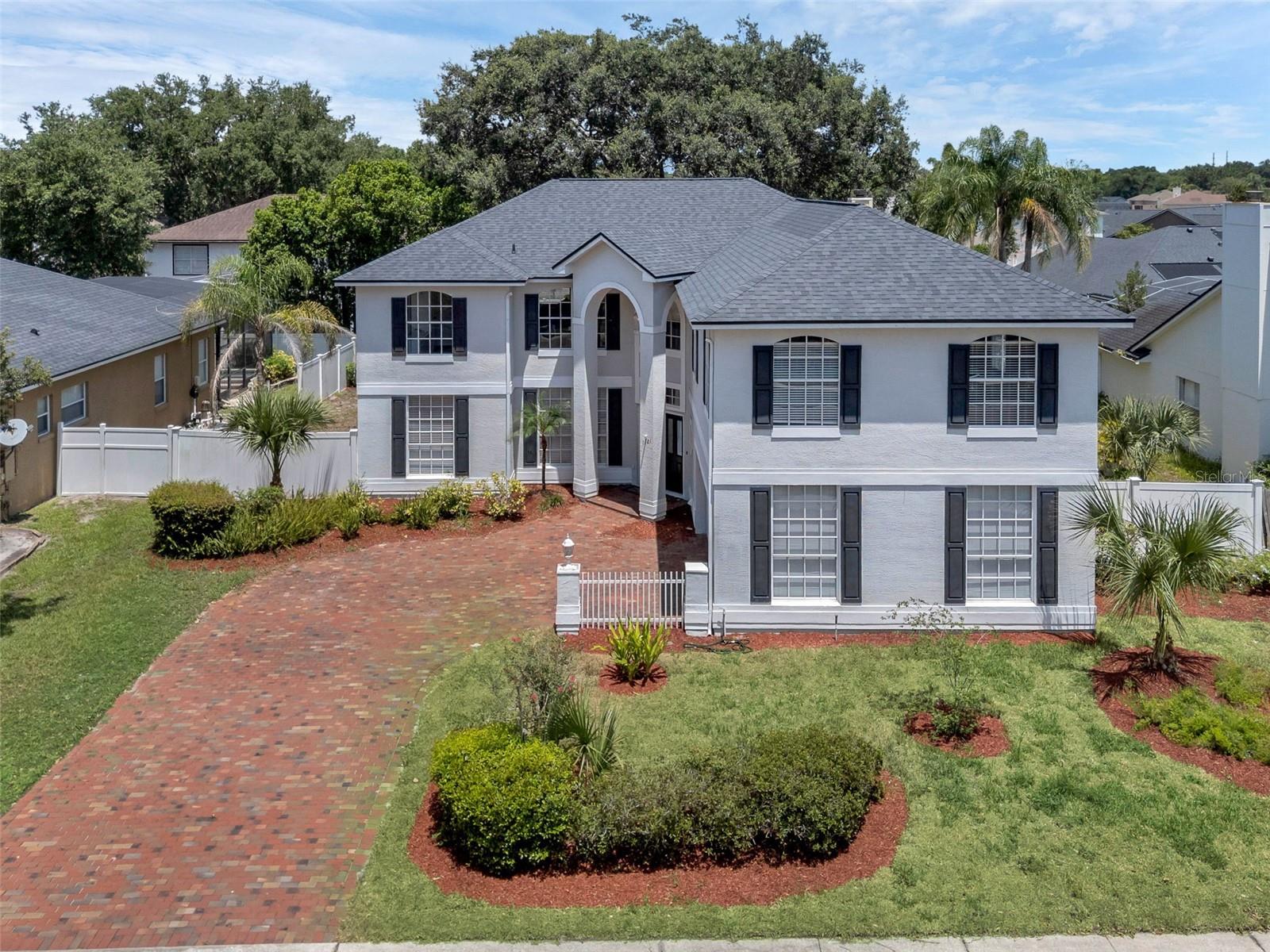 1121 NEEDLEWOOD LOOP