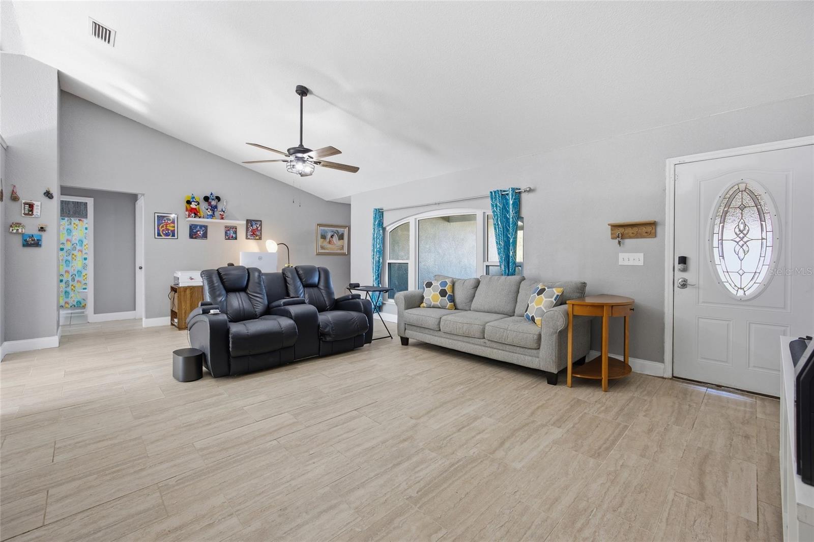 MARION OAKS - Residential