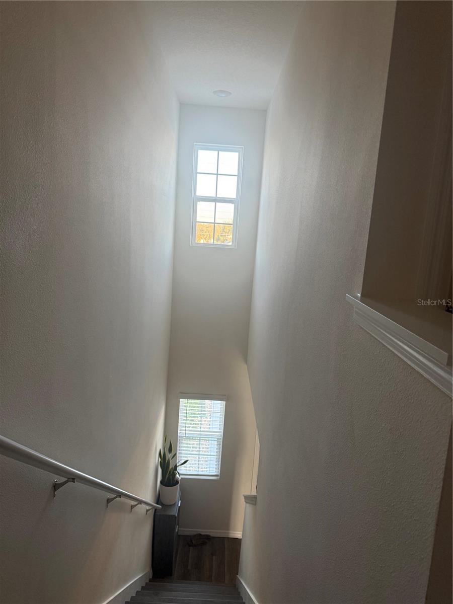 DANBURY/RIDGEWOOD LKS - Residential Lease