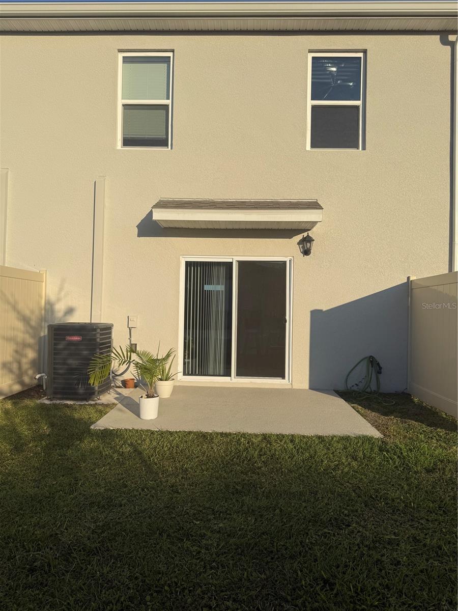 DANBURY/RIDGEWOOD LKS - Residential Lease