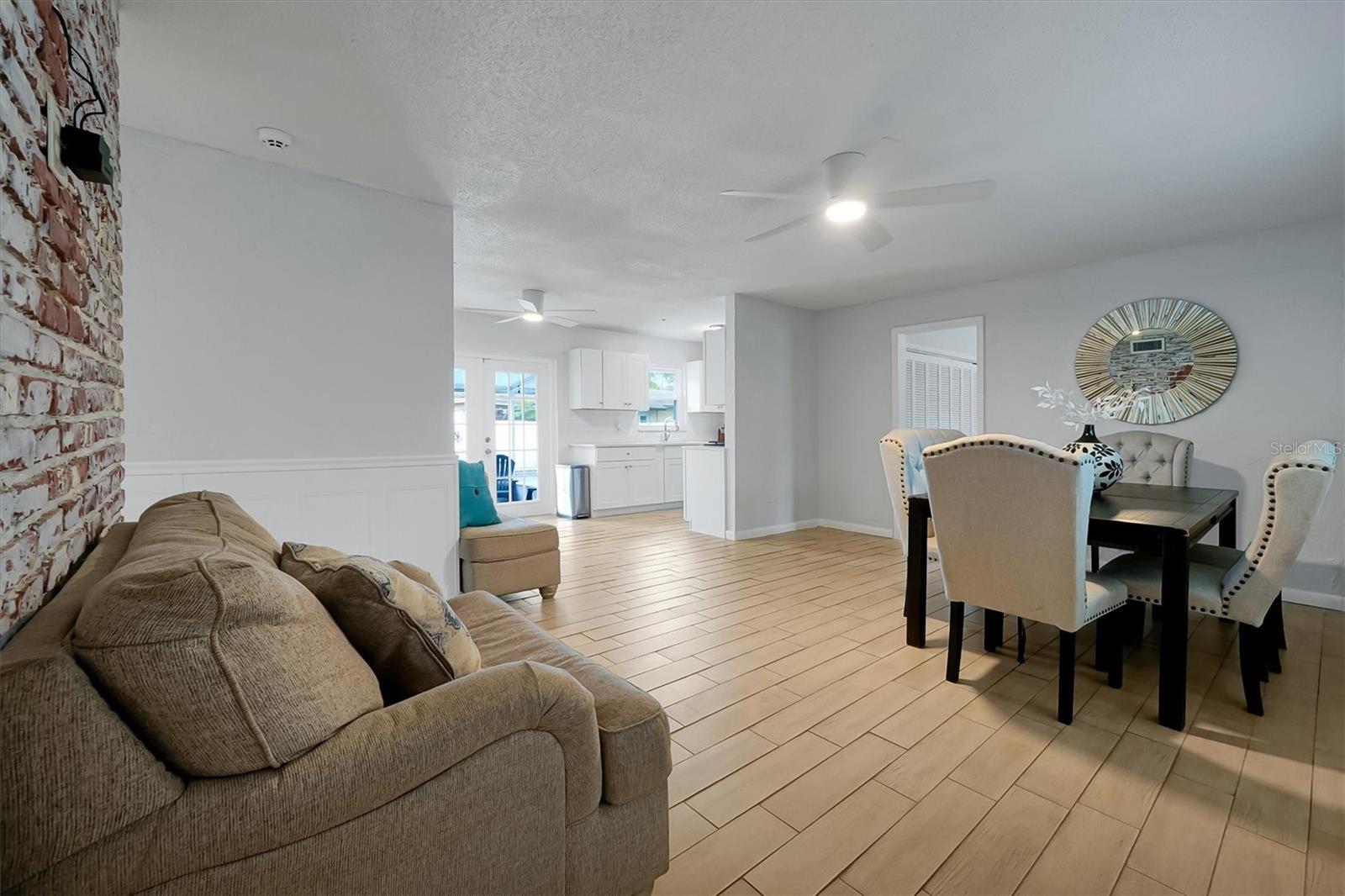 FAIRGLEN UNIT 01 - Residential