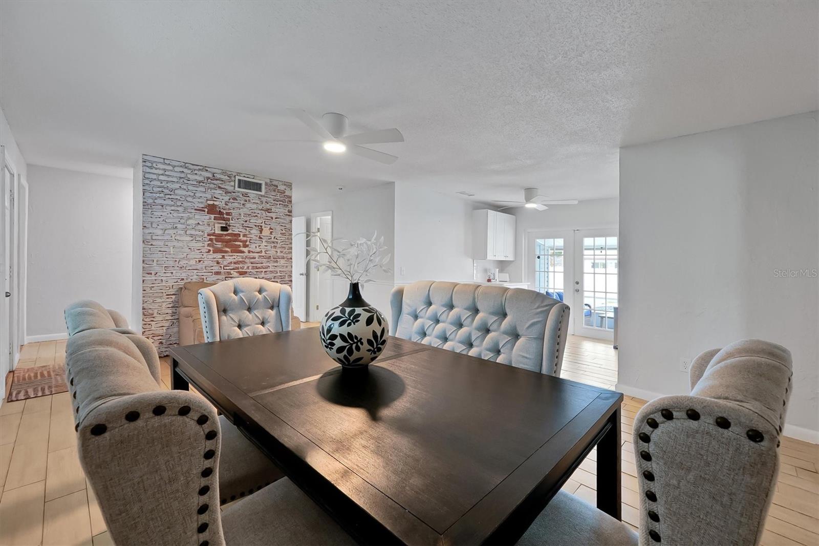 FAIRGLEN UNIT 01 - Residential