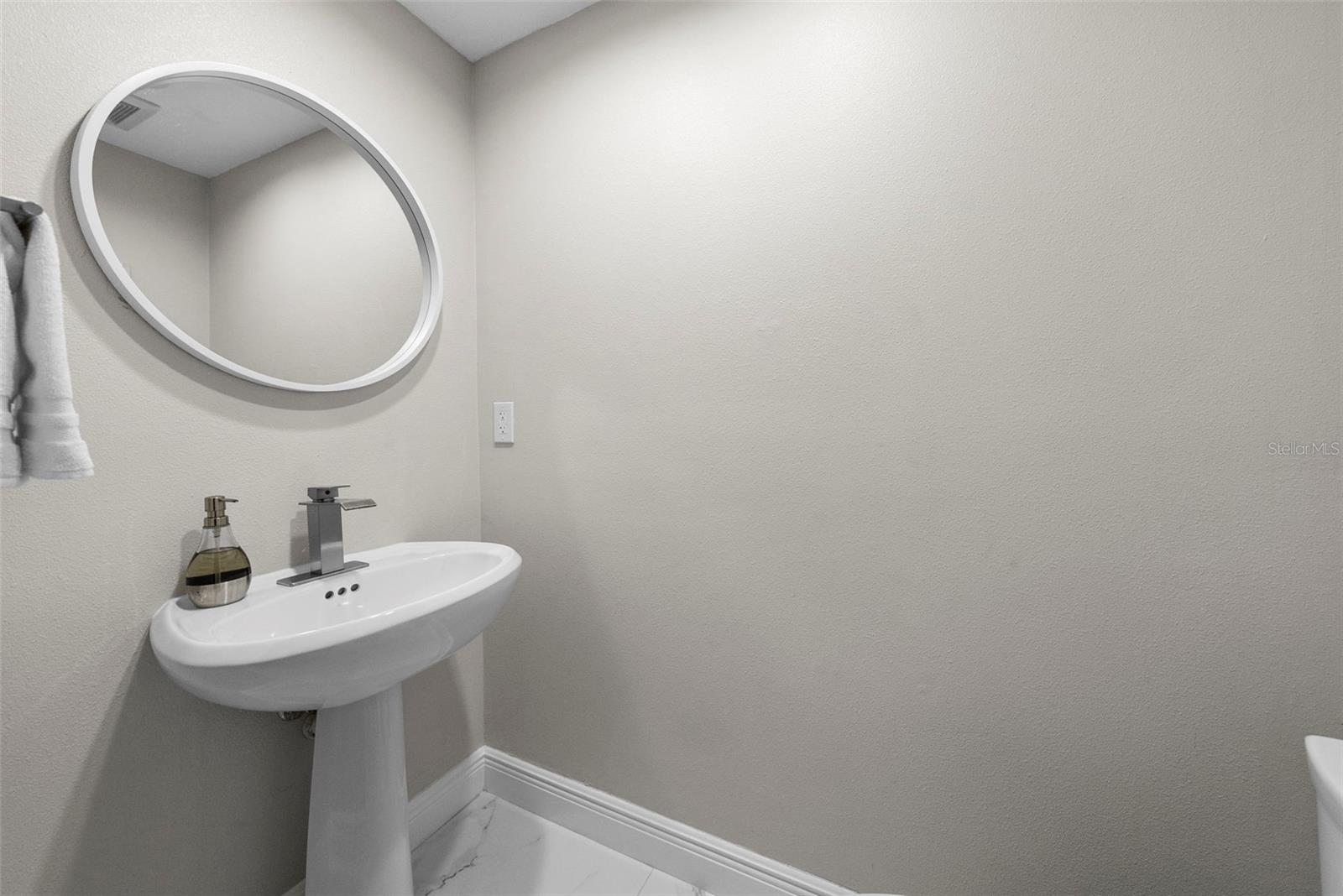 TOWERS OF CHANNELSIDE CONDOMIN - Residential