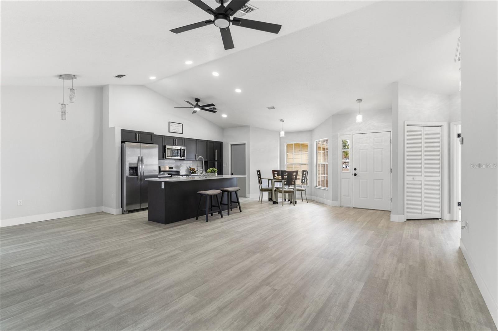 SPRING HILL - Residential