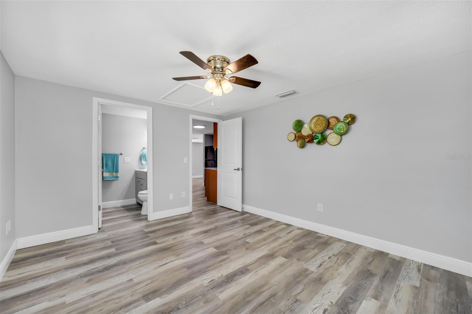 TAHITIAN PLACE - Residential