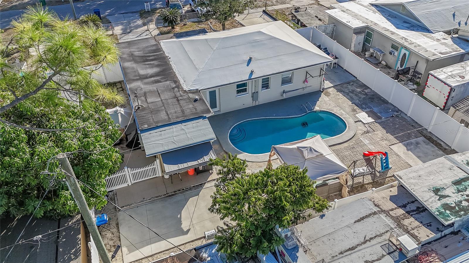 BELT COURT - Residential