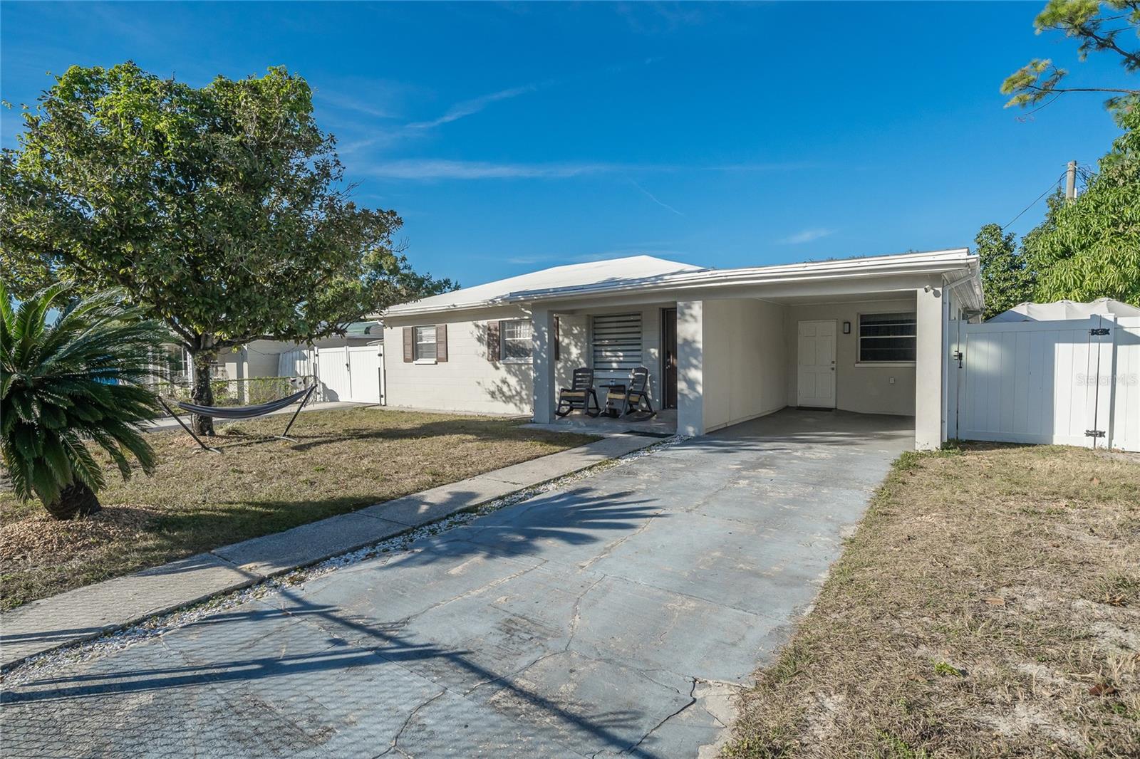 BELT COURT - Residential