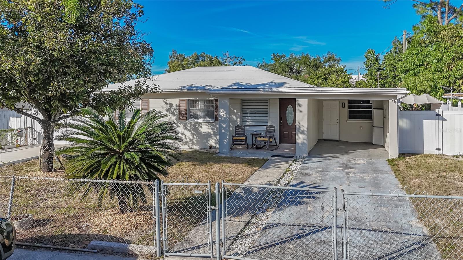 BELT COURT - Residential