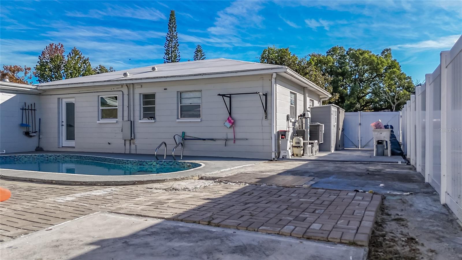 BELT COURT - Residential