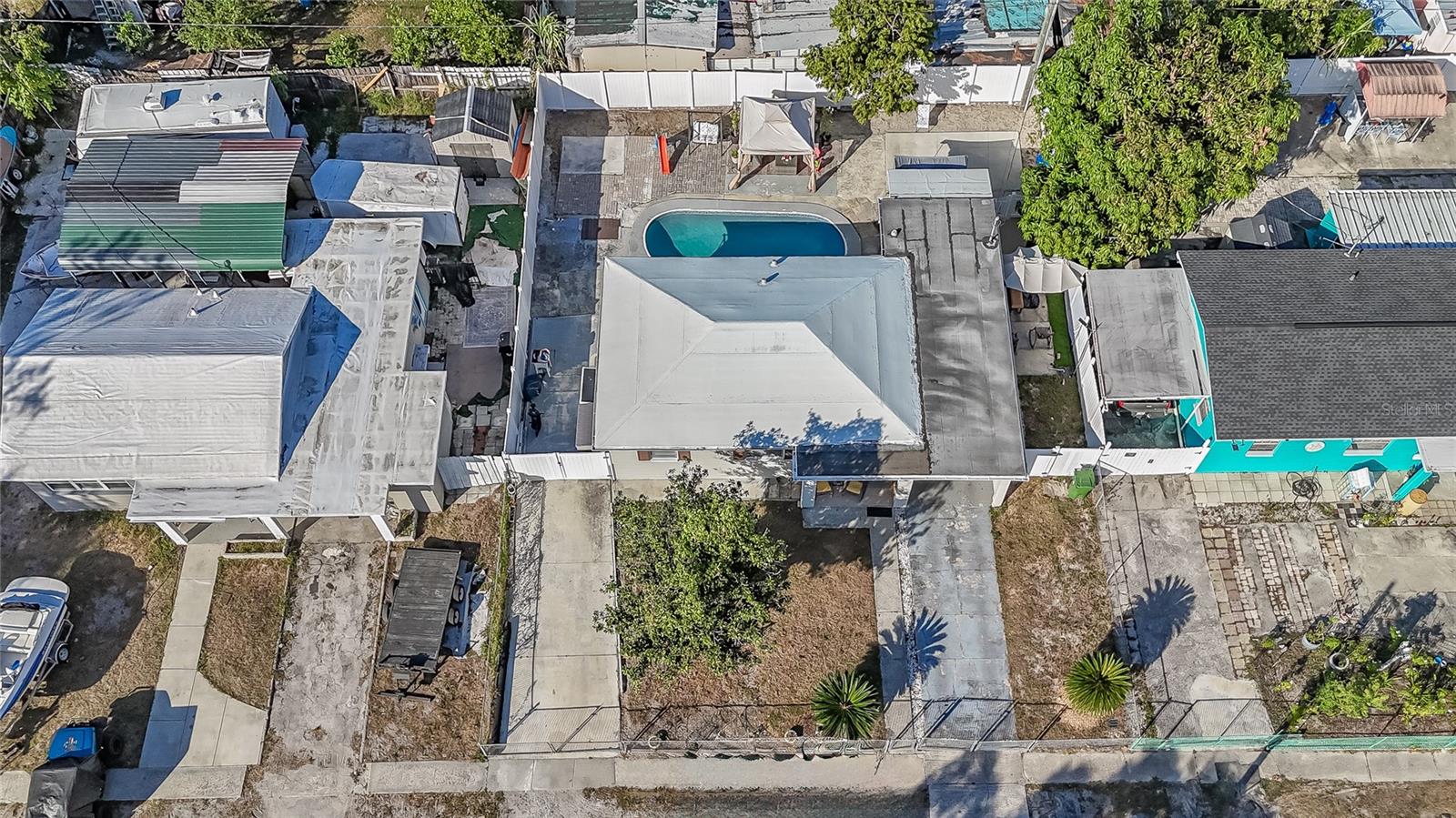 BELT COURT - Residential