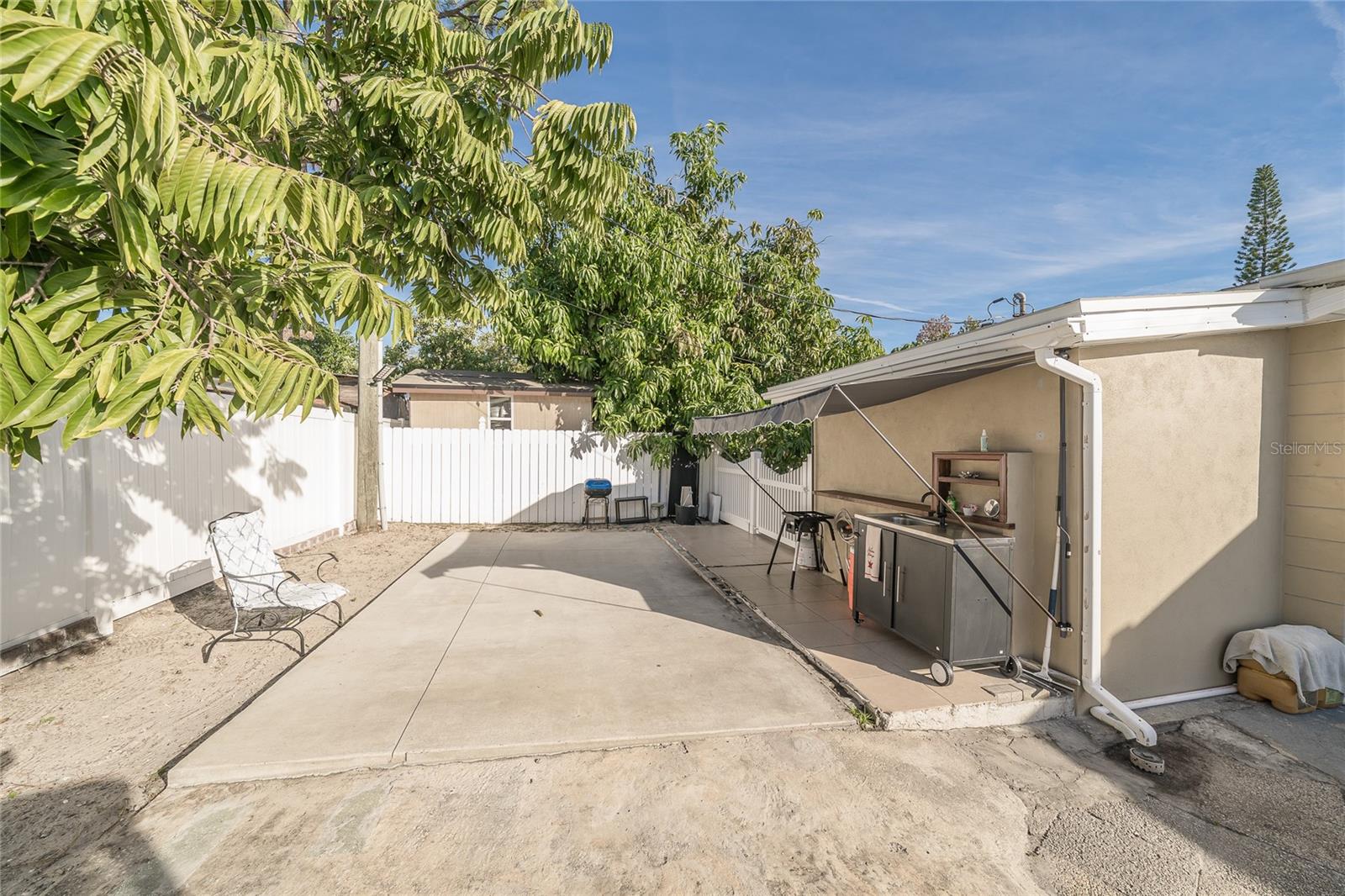 BELT COURT - Residential