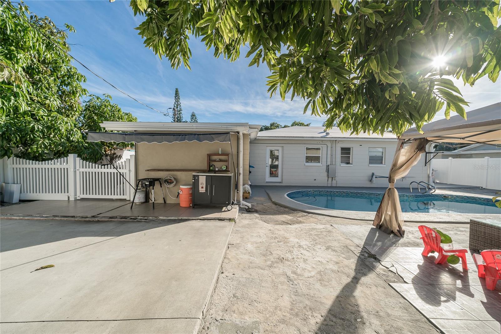 BELT COURT - Residential