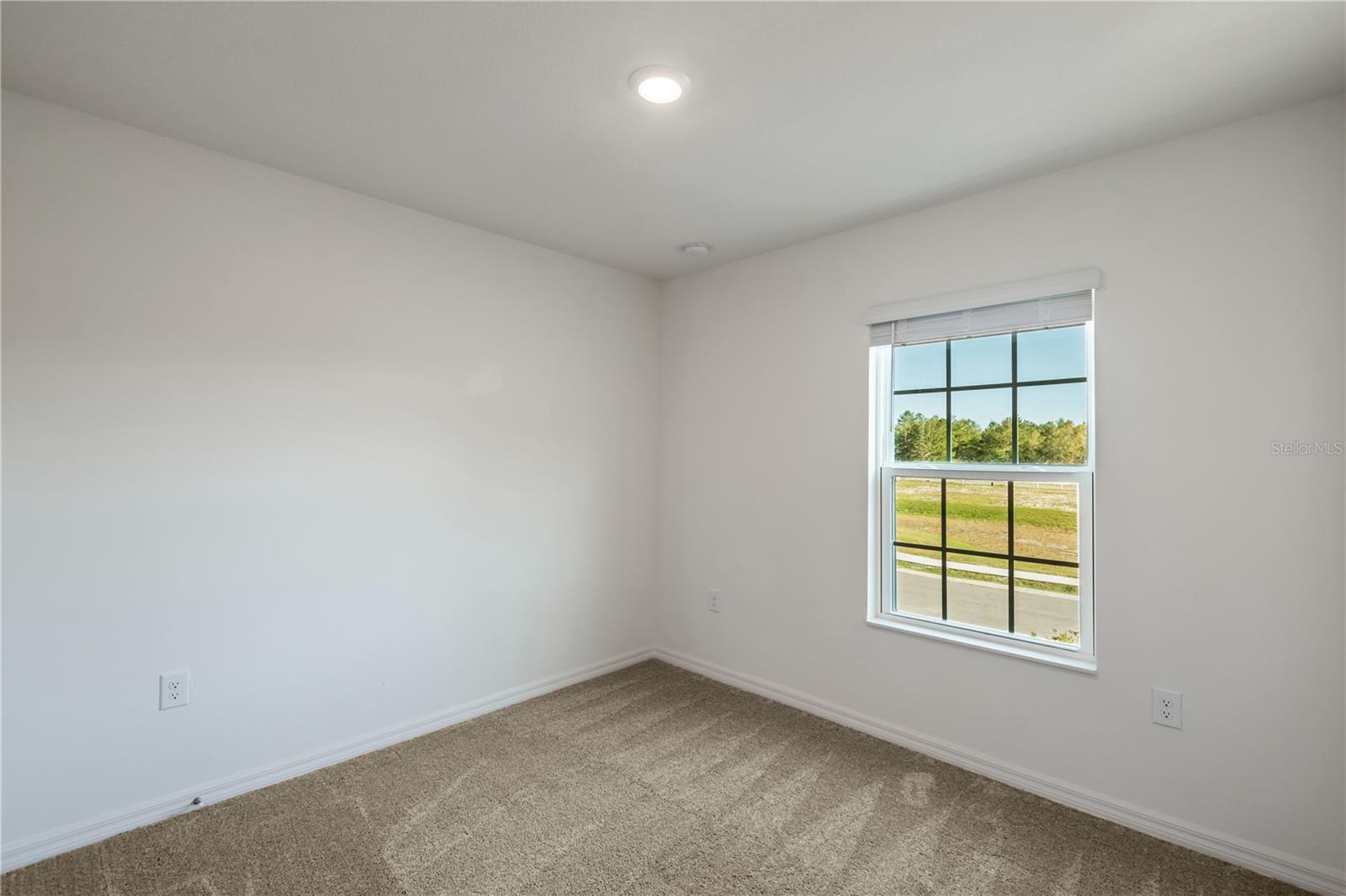 Photo 15 of 16 of 595 BAY LEAF DRIVE townhome