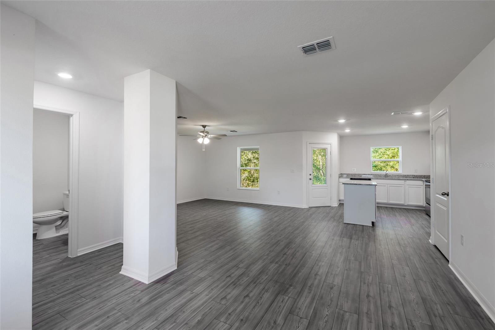 Photo 4 of 16 of 595 BAY LEAF DRIVE townhome