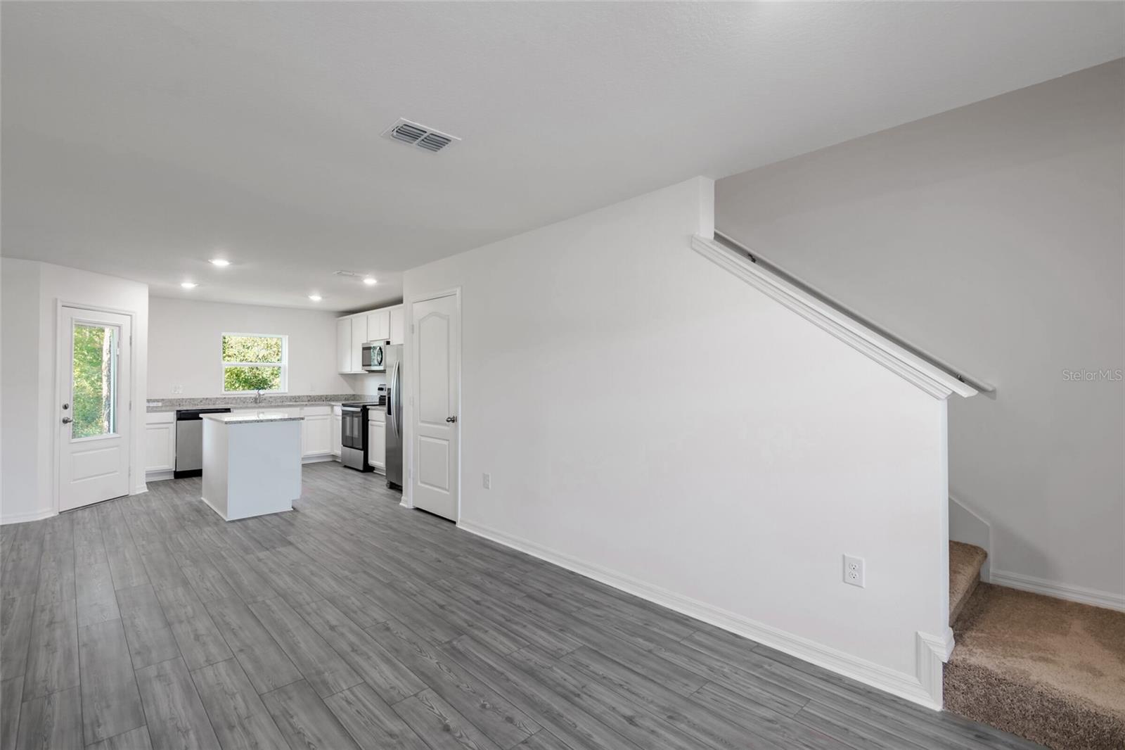 Photo 3 of 16 of 595 BAY LEAF DRIVE townhome