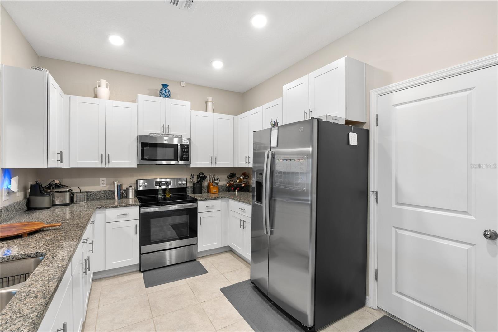 GLENCOVE AT BAY PARK - Residential