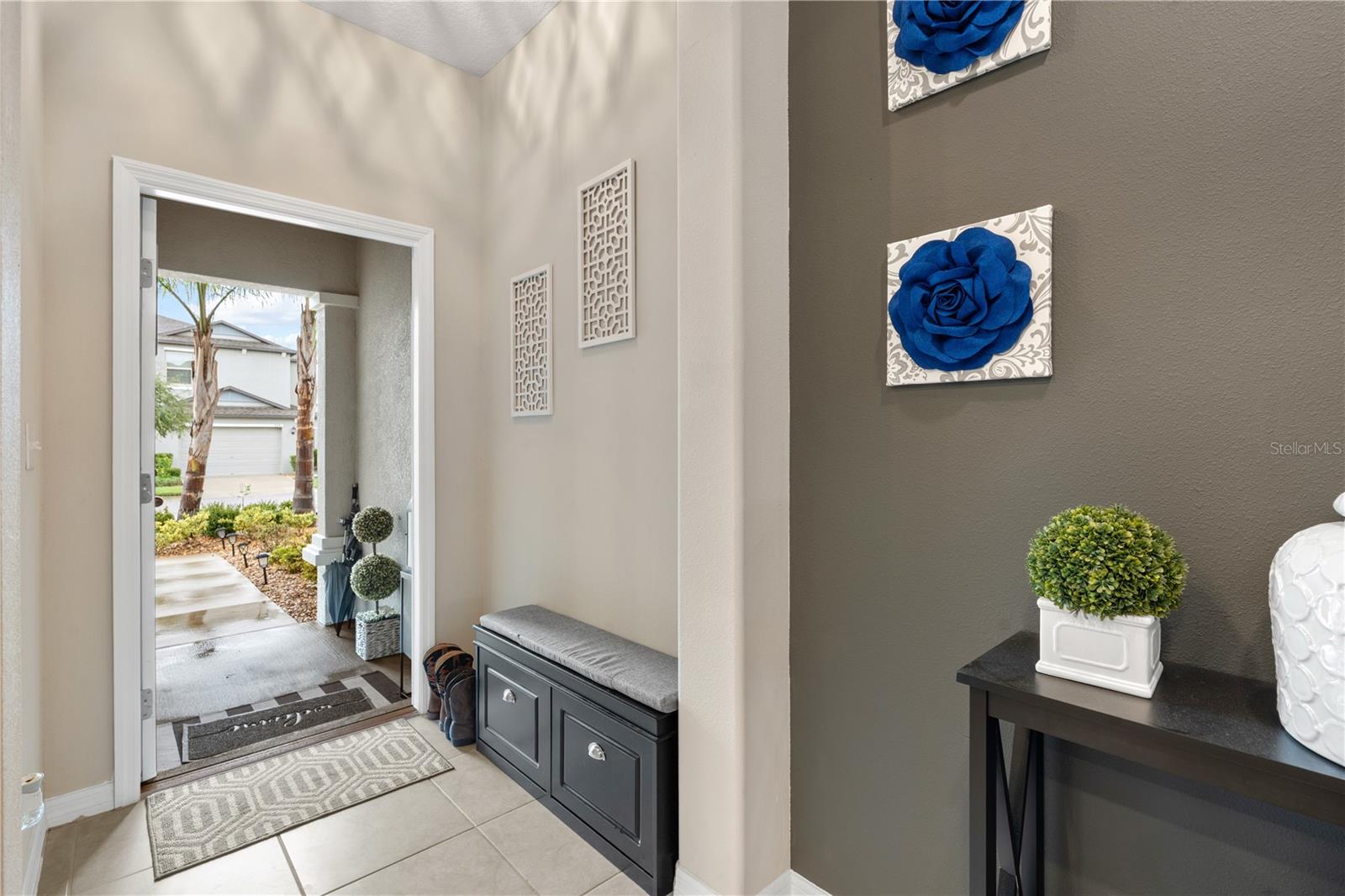 843 ROYAL EMPRESS DRIVE