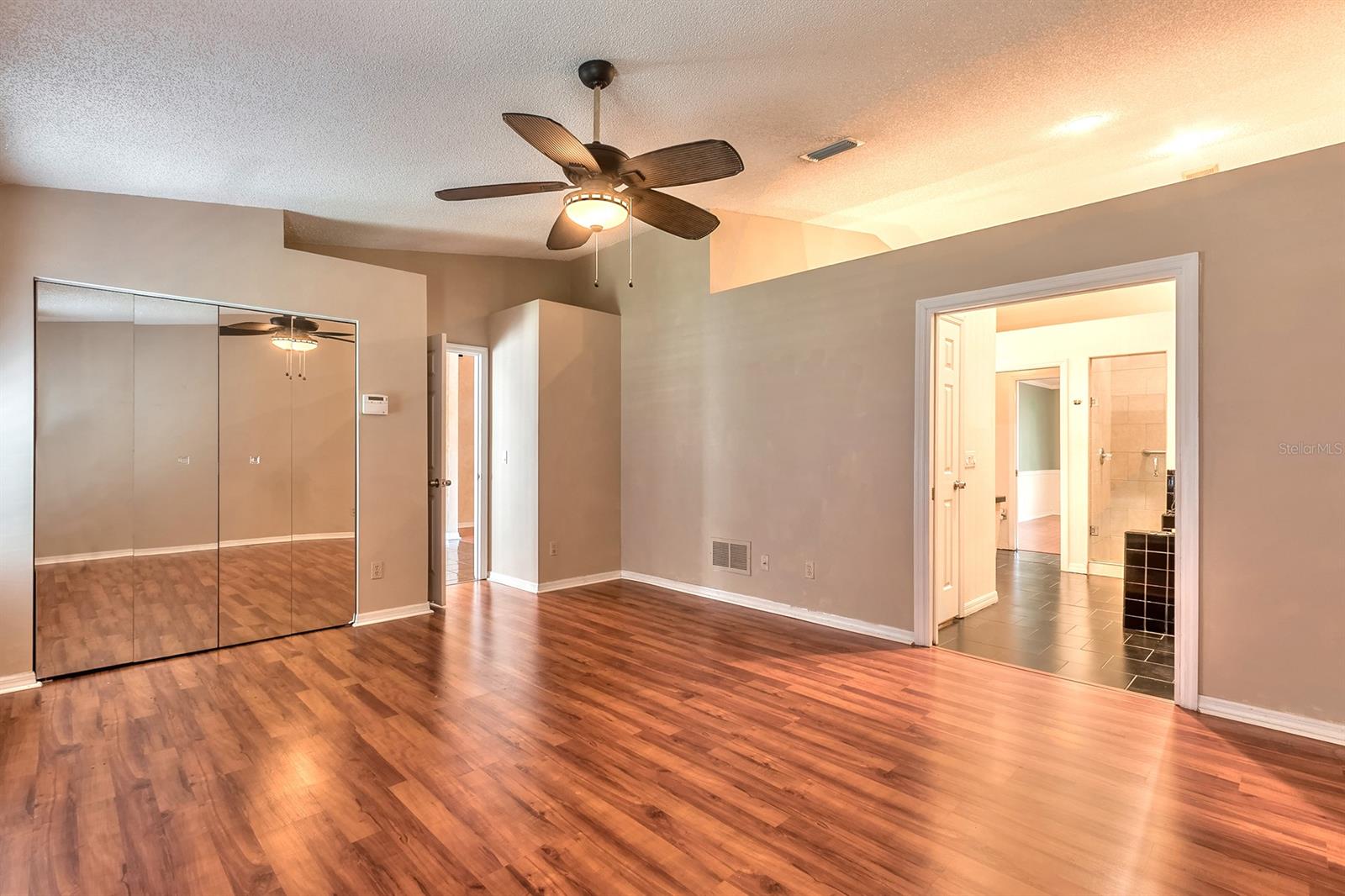 Florida Shores 01 - Residential