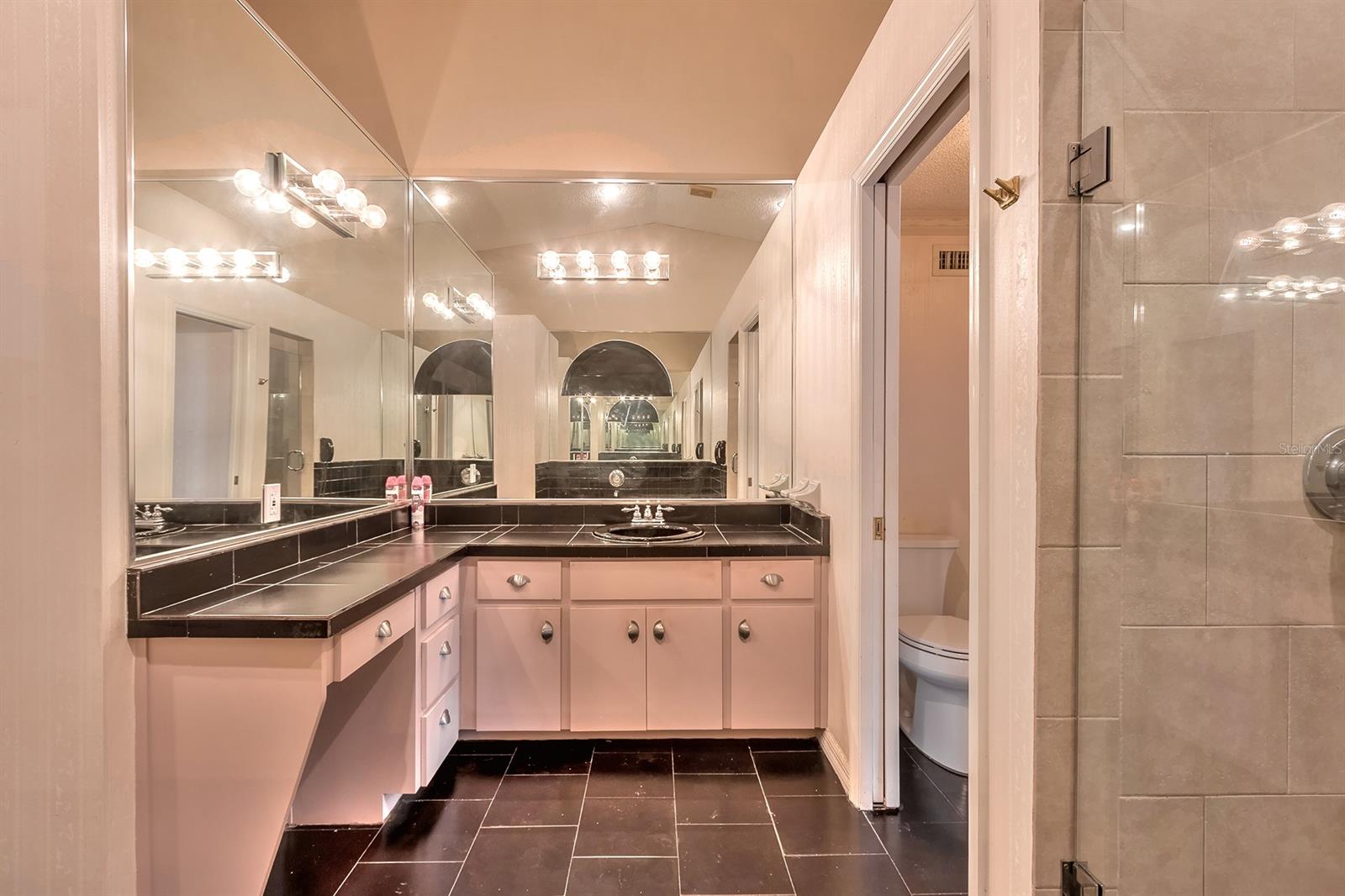 Florida Shores 01 - Residential