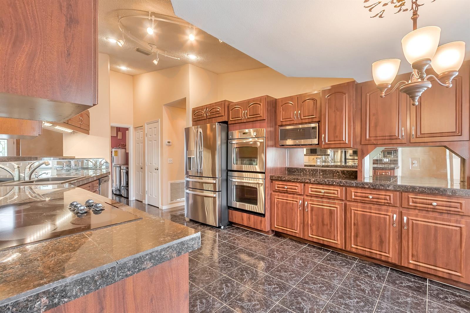 Florida Shores 01 - Residential