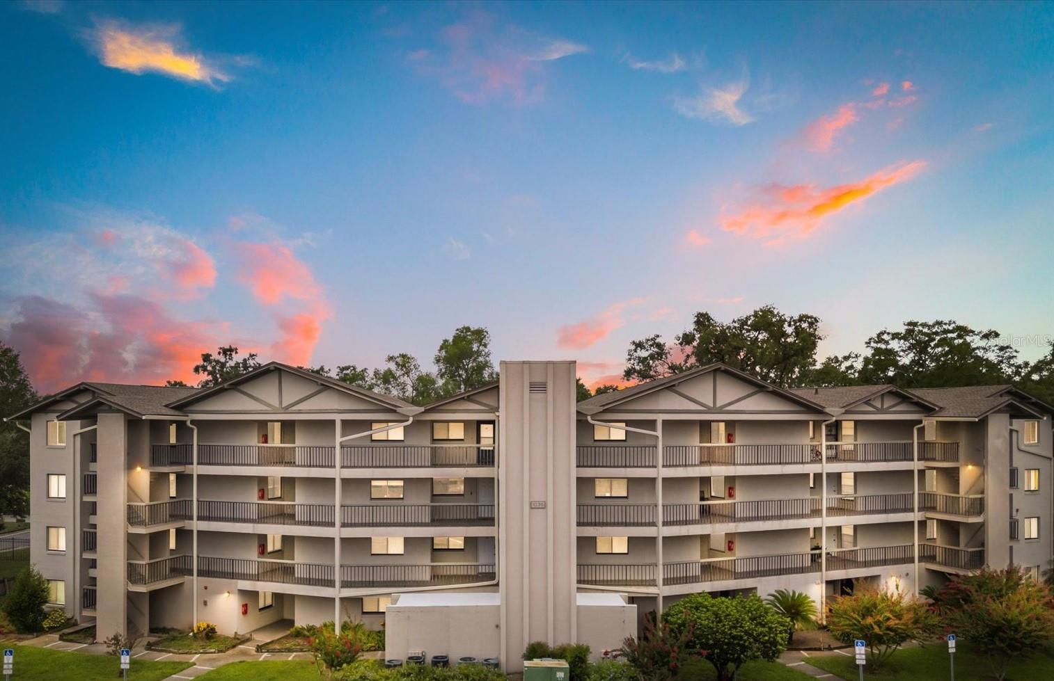 Welcome to the desirable Lake Lotus Club—a serene lakefront community in Altamonte Springs. This well-maintained 2-bedroom, 2-bath condo located on the third offers convenience with elevator access and a spacious open floor plan spanning over 1,000 square feet of living space.
Step inside to find tile flooring throughout, a large living and dining area, and an updated kitchen featuring stainless steel appliances, solid surface countertops, and modern cabinetry. The private, screened-in balcony just off the living area provides a peaceful outdoor retreat with views of the landscaped common area.
The primary bedroom features a walk-in closet and an en-suite bathroom with a vanity and walk-in shower. A second generously sized bedroom and a full guest bathroom offer flexibility for guests or a home office. The unit also includes a convenient laundry closet.
Community amenities include a pool, tennis courts, playground, BBQ area, sidewalks, and access to Lake Lotus for fishing and scenic enjoyment. Zoned for Lake Brantley High School, and ideally located near SR 434, SR 436, Maitland Blvd, and I-4, offering quick access to shopping, dining, and entertainment.
This move-in ready condo offers convenience, comfort, and a great lifestyle. Schedule your private showing today!