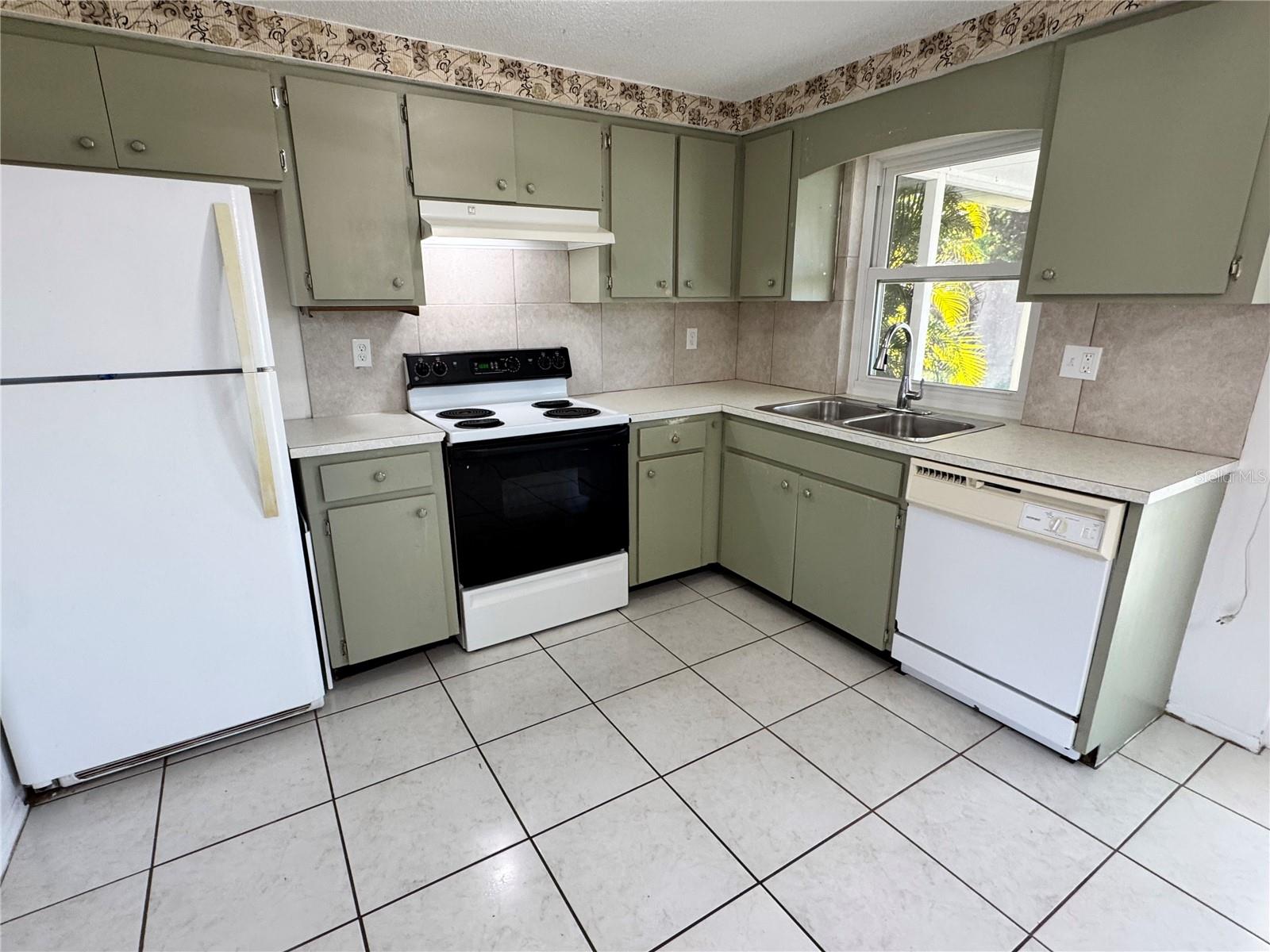 BAY VISTA BLVD ADD 03 - Residential