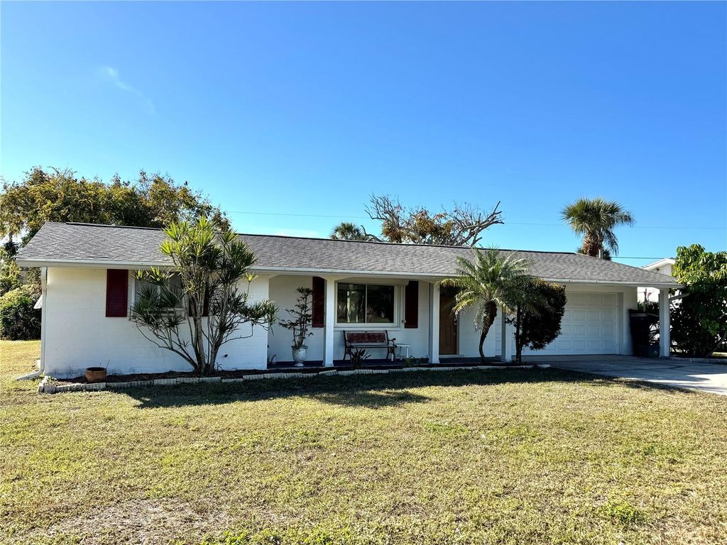 Photo of 427 Blackburn Street, Englewood, FL 34223 (MLS # C7519937)