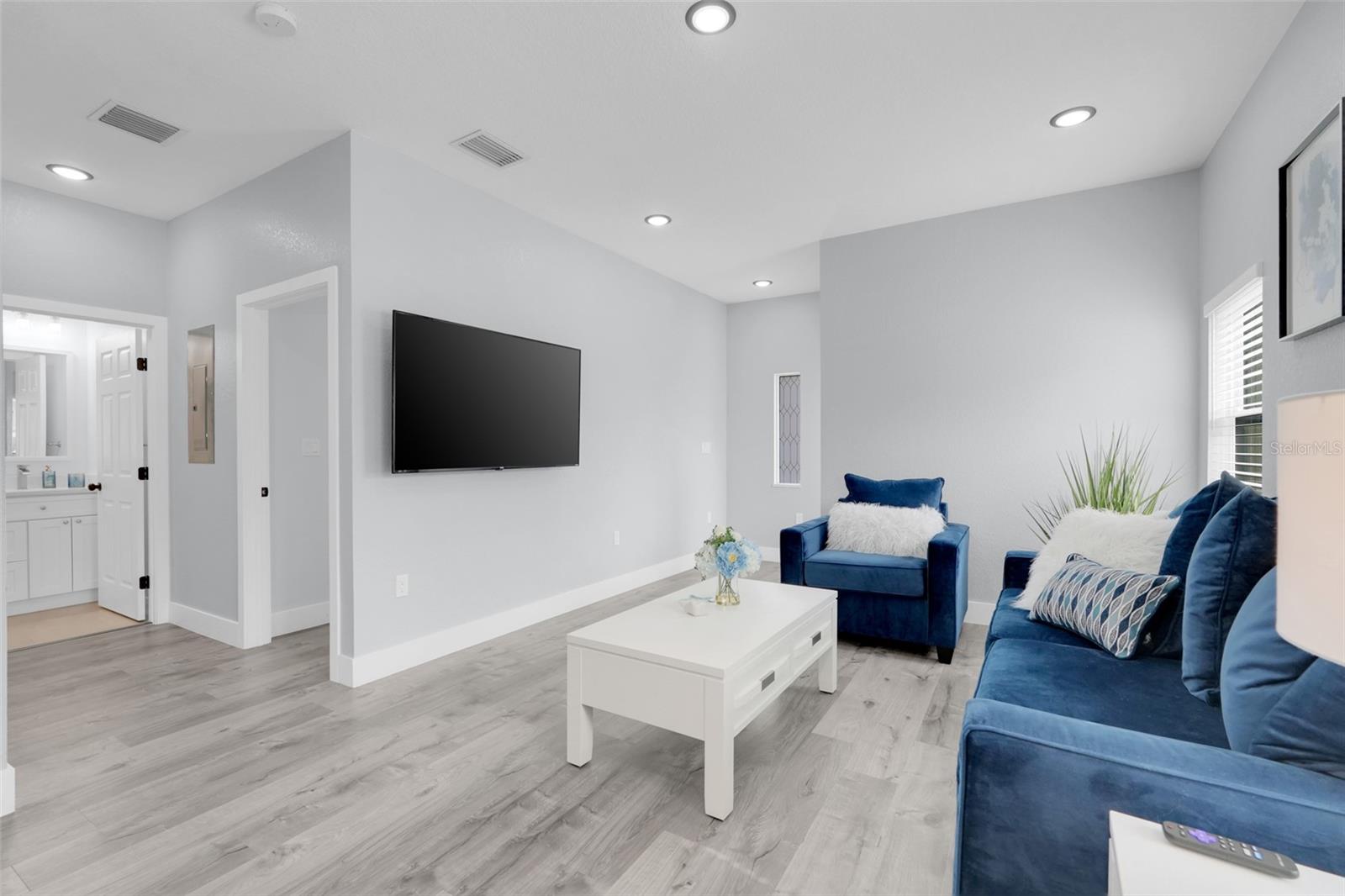 MEMENTO - Residential Income