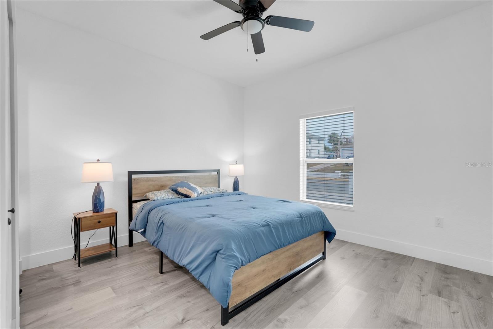 MEMENTO - Residential Income