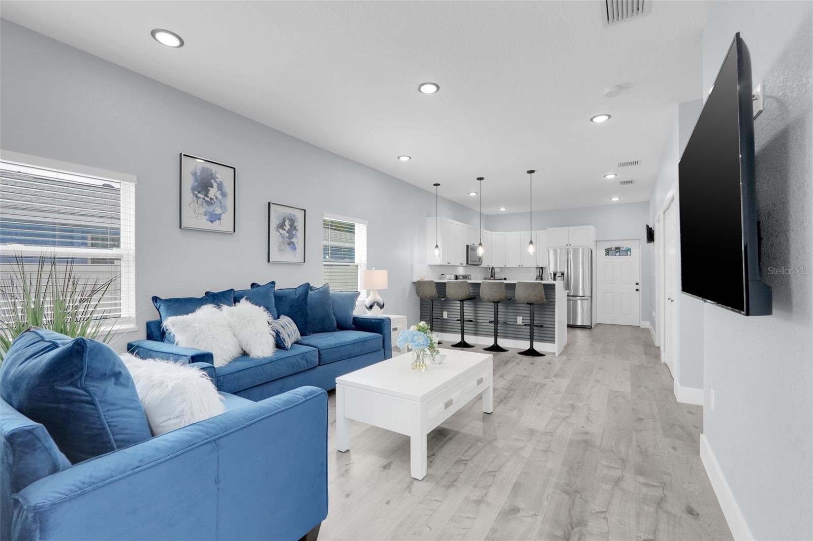 MEMENTO - Residential Income