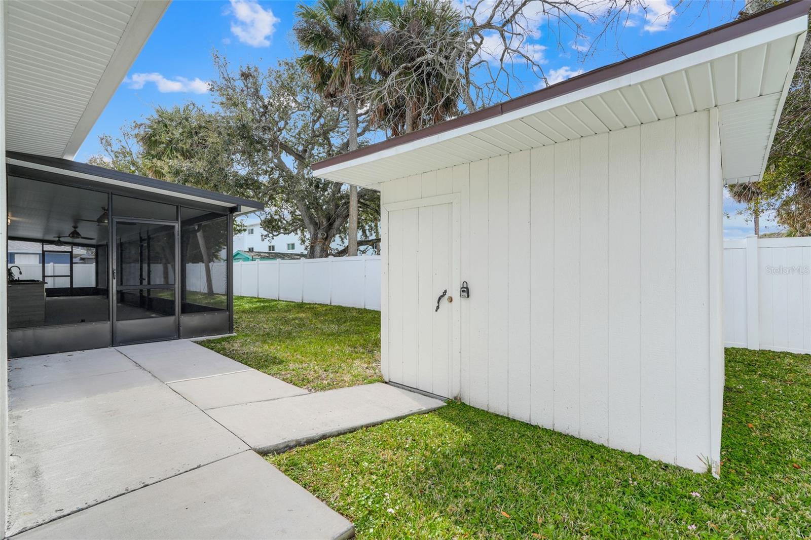 MEMENTO - Residential Income