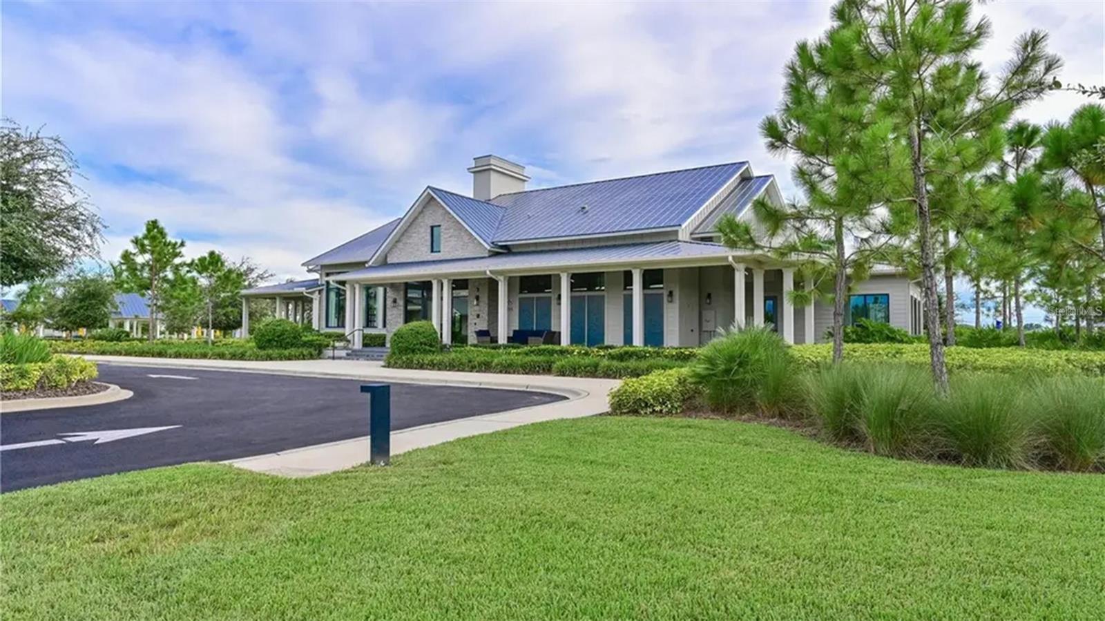 LAKEHOUSE COVE AT WATERSIDE - Residential