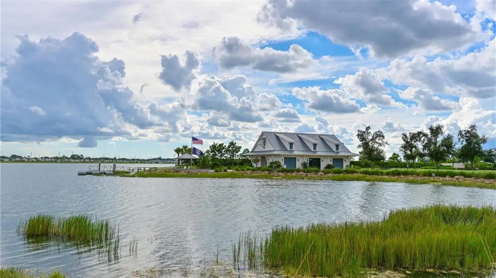 LAKEHOUSE COVE AT WATERSIDE - Residential