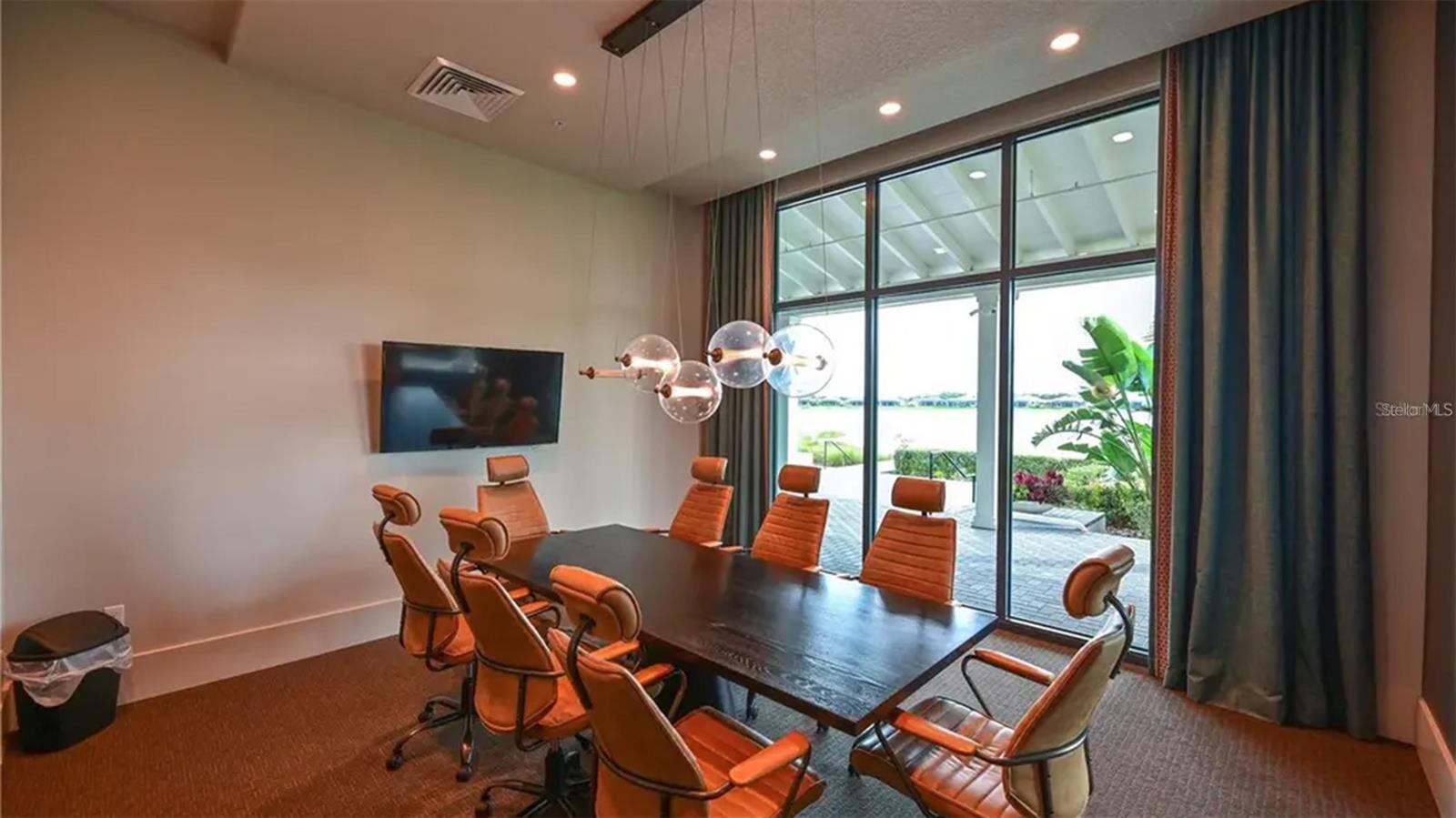 LAKEHOUSE COVE AT WATERSIDE - Residential