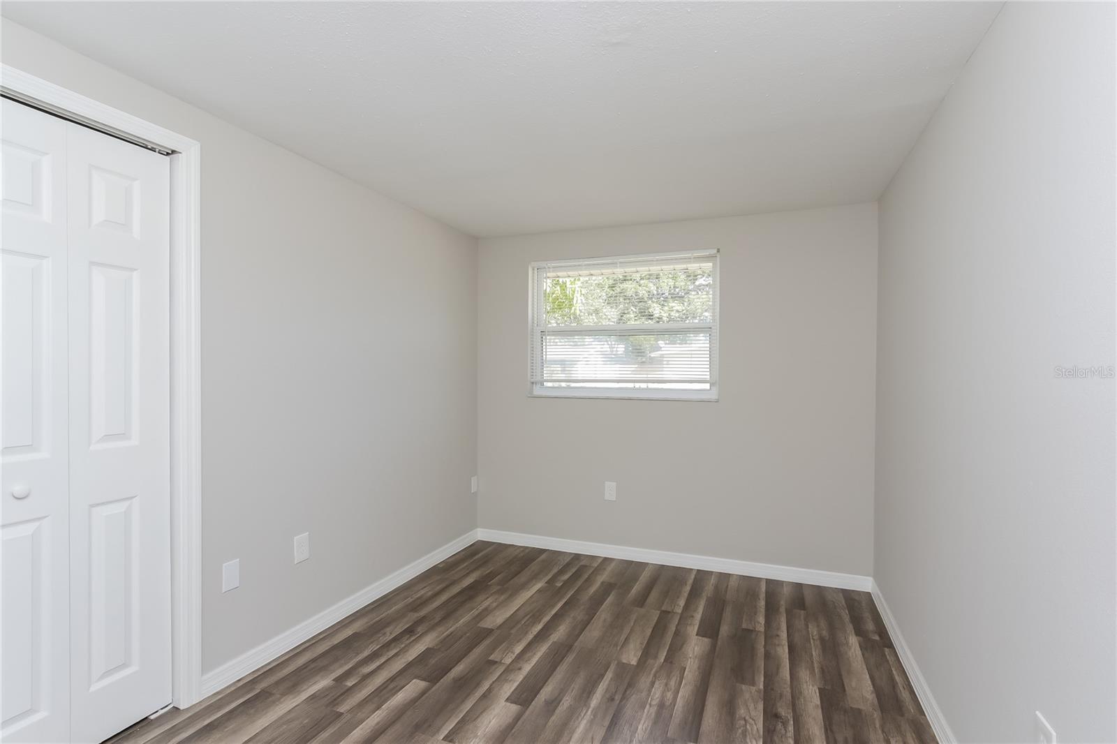 PALM LAKES - Residential Lease