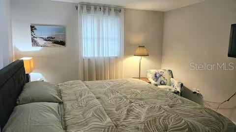 GOLDEN BEACH - Residential