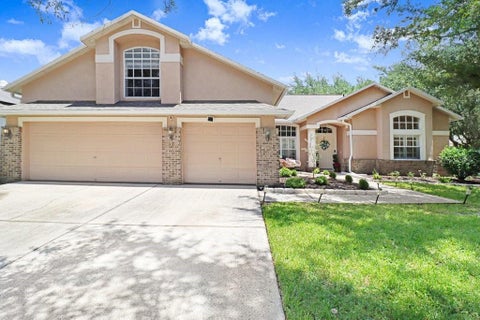 Photo of 8612 Swann Ridge Ct, Tampa, FL 33647 (MLS # TB8528424)