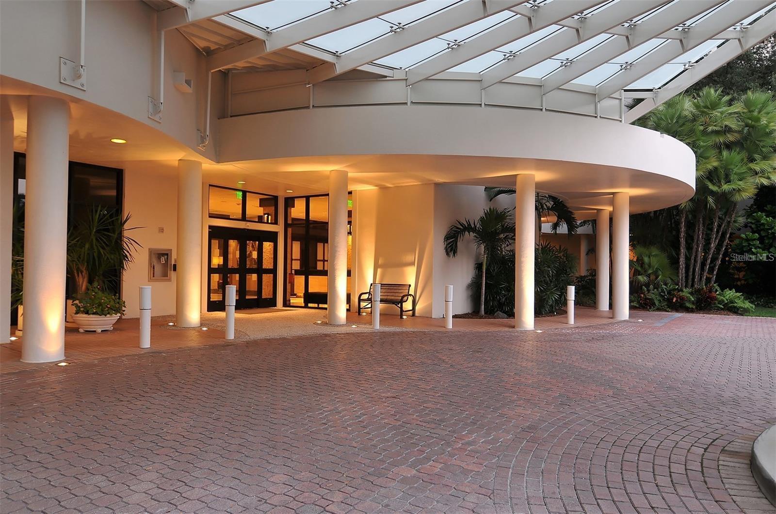 BAY PLAZA - Residential