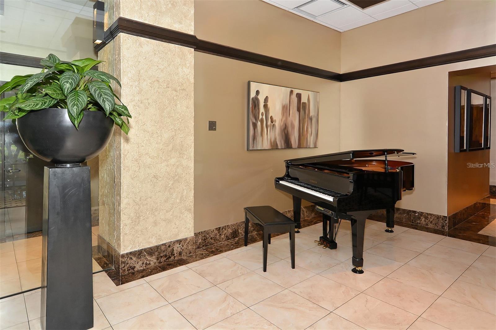 BAY PLAZA - Residential