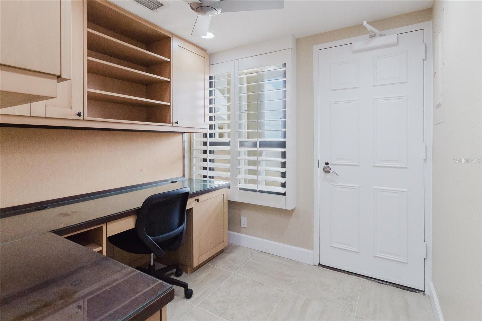 BAY PLAZA - Residential