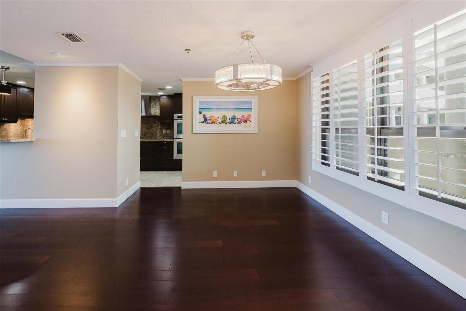 BAY PLAZA - Residential