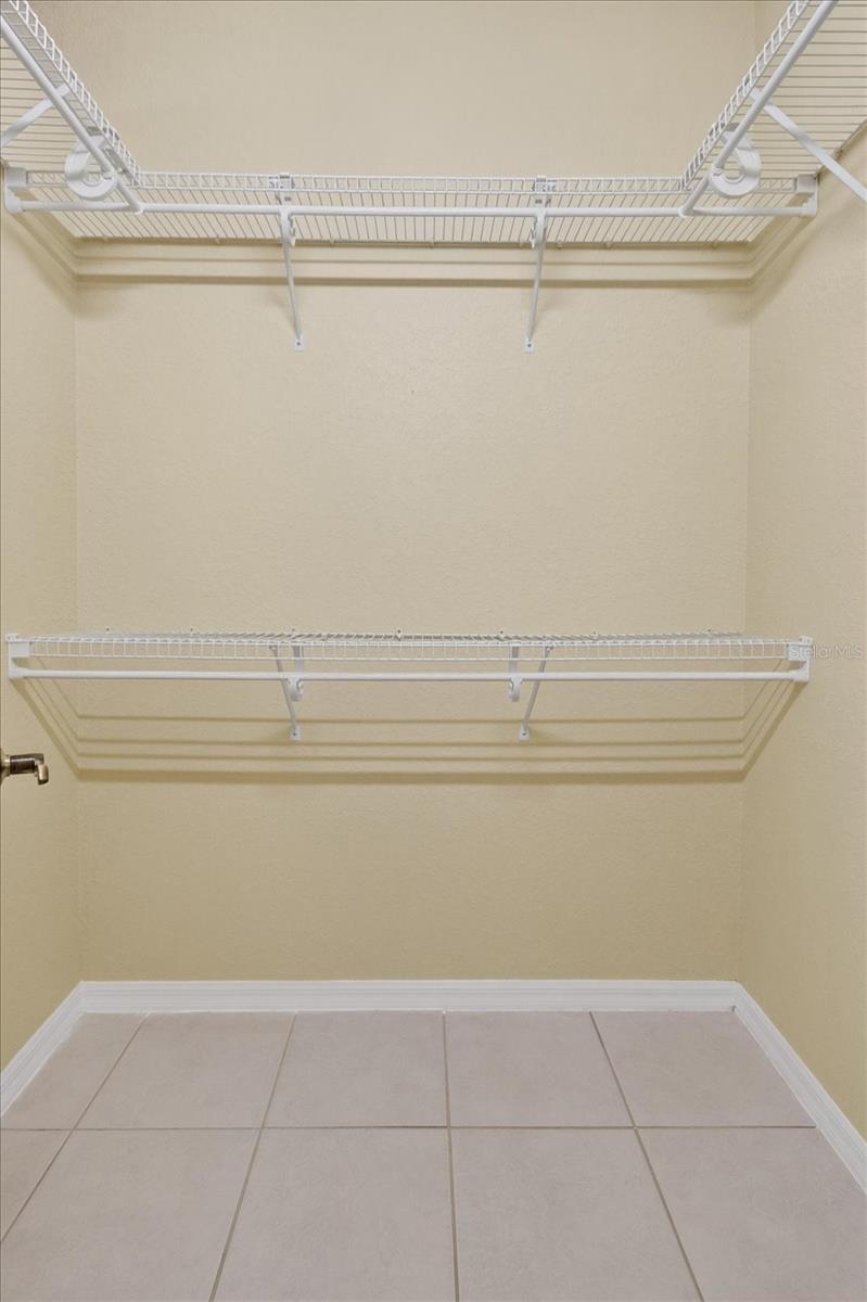 OAKLEY - Residential