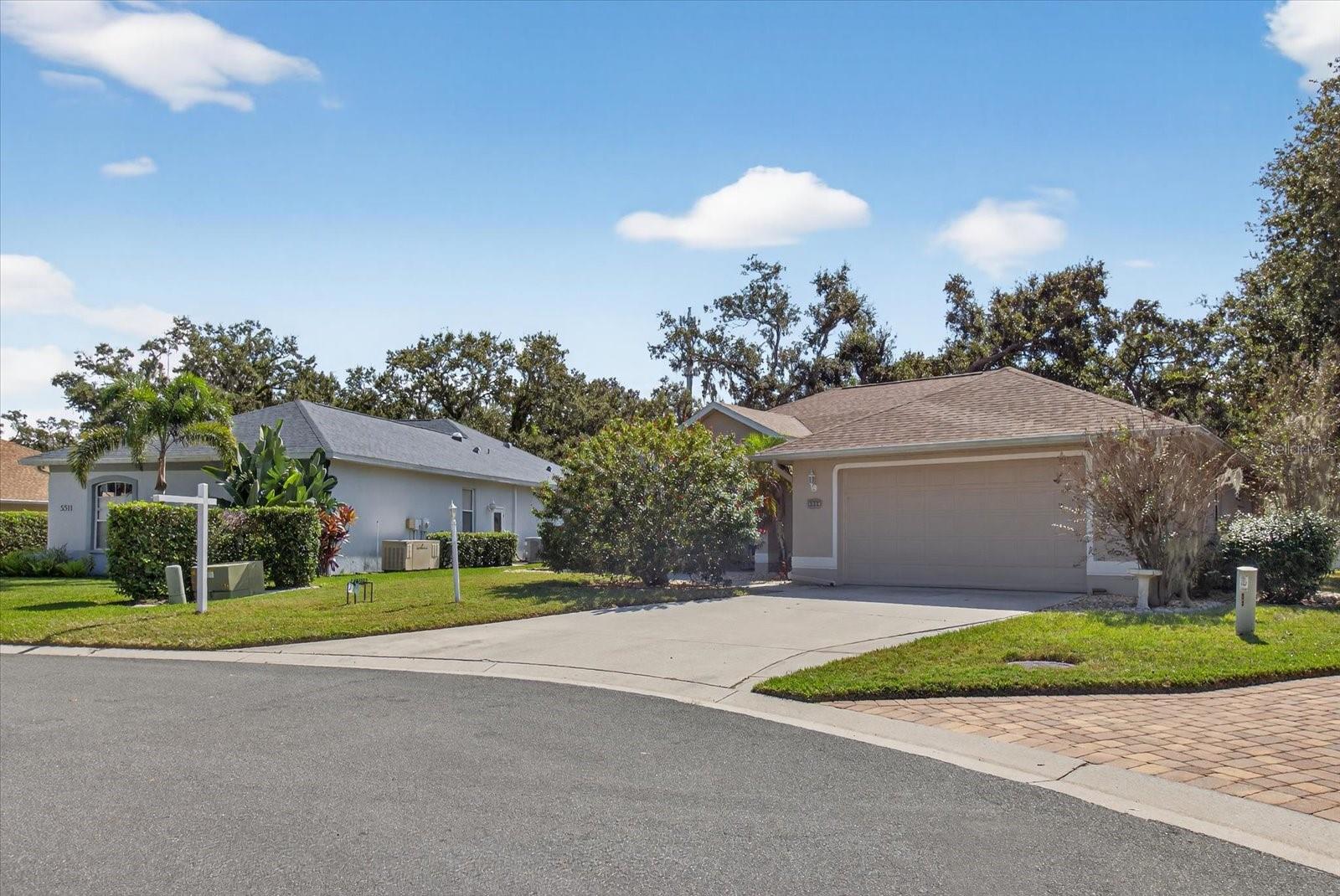 OAKLEY - Residential