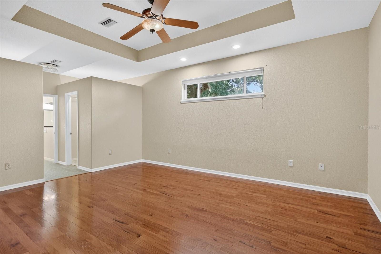 OAKLEY - Residential